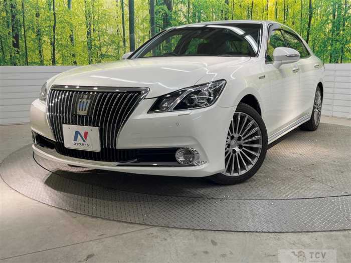 2016 Toyota Crown Majesta
