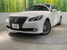 2016 Toyota Crown Majesta