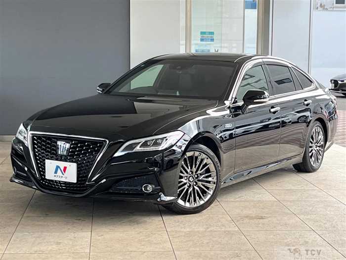 2019 Toyota Crown Hybrid