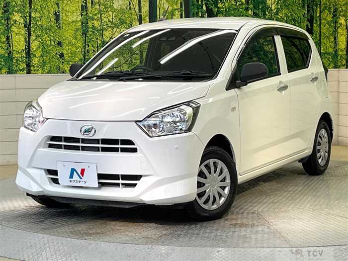 2017 Daihatsu Mira Es