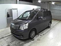 2011 Toyota Noah