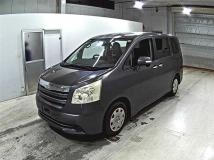 2010 Toyota Noah