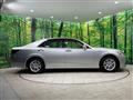 2013 Toyota Crown Hybrid