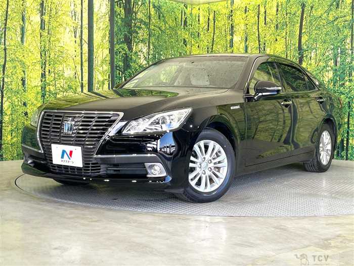 2015 Toyota Crown Hybrid