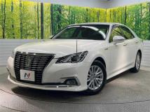 2017 Toyota Crown Hybrid