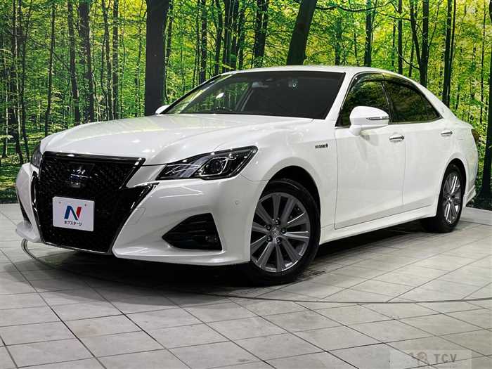 2018 Toyota Crown Hybrid