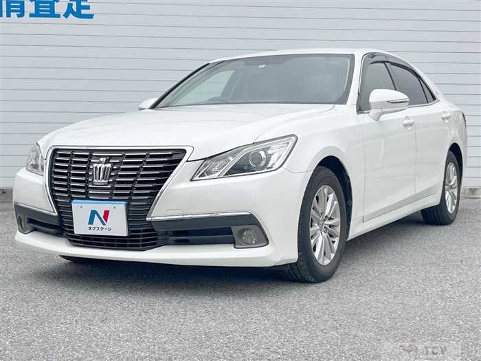 2014 Toyota Crown