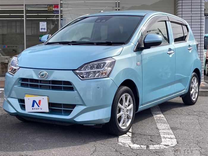 2017 Daihatsu Mira Es
