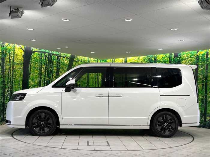 Honda Step WGN 2024 — миниатюра 10