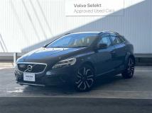 2019 Volvo V40