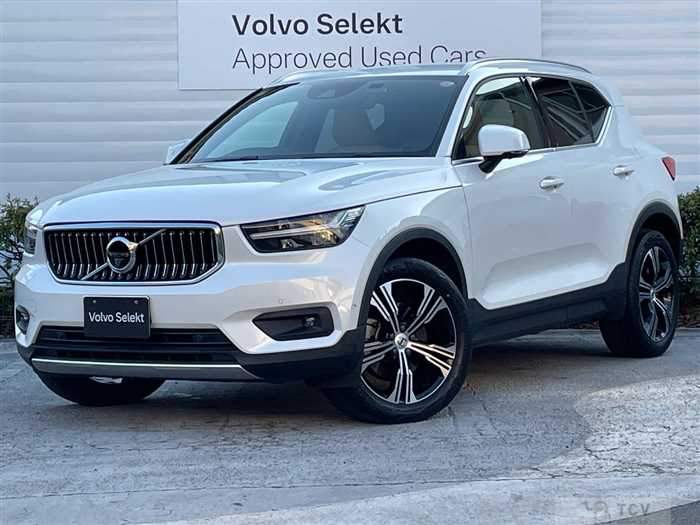 2022 Volvo XC40