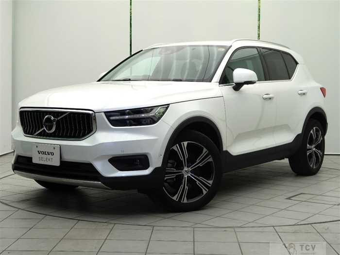 2022 Volvo XC40