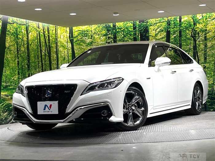 2018 Toyota Crown Hybrid