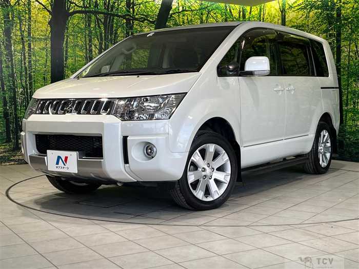 2018 Mitsubishi Delica D5