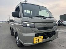 2026 Nissan Clipper Truck