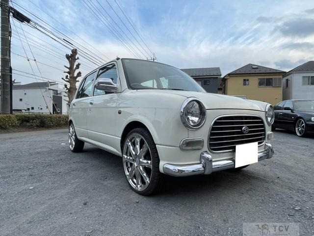 2000 Daihatsu Miragino