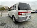 2009 Mitsubishi Delica D5