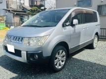 2010 Mitsubishi Delica D5
