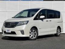 2013 Nissan Serena