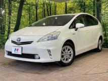 2011 Toyota PRIUS α