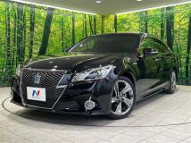 2014 Toyota Crown Hybrid