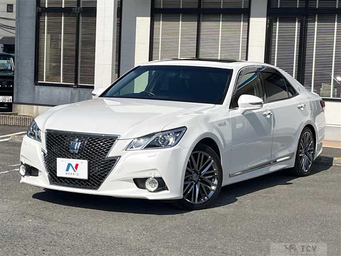 2014 Toyota Crown Hybrid