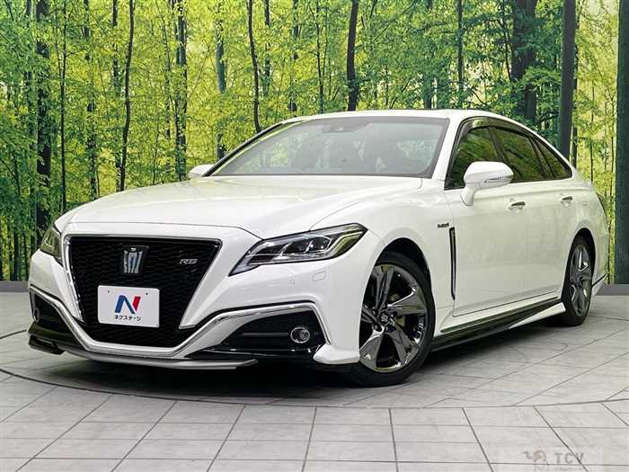 2019 Toyota Crown Hybrid