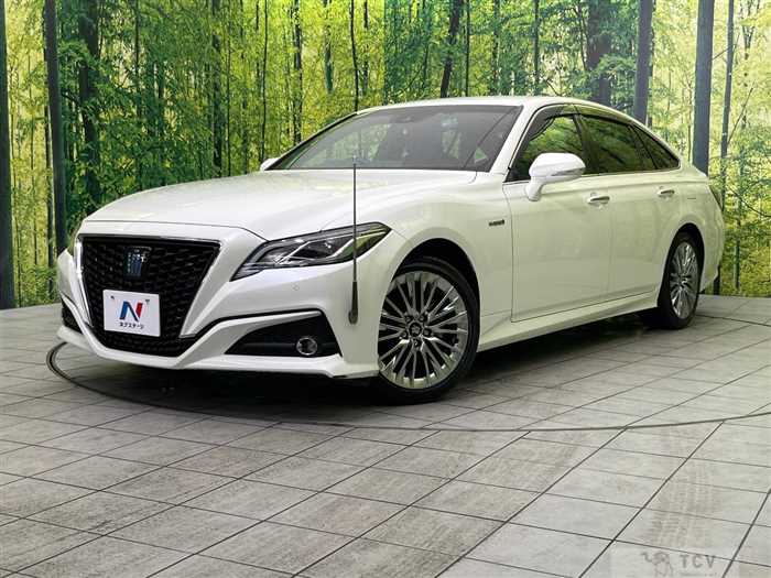 2020 Toyota Crown Hybrid