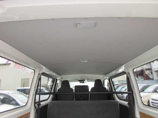 Toyota Hiace Van 2025 — миниатюра 10