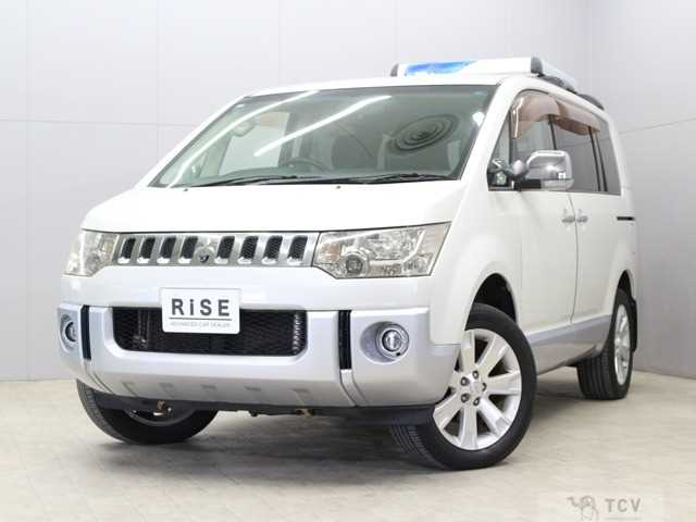 2009 Mitsubishi Delica D5