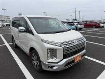 2020 Mitsubishi Delica D5