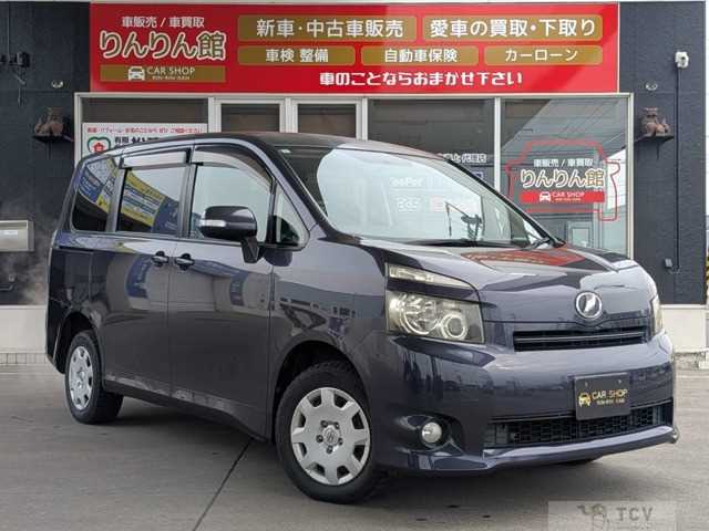 2009 Toyota Voxy
