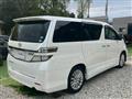 2013 Toyota Vellfire