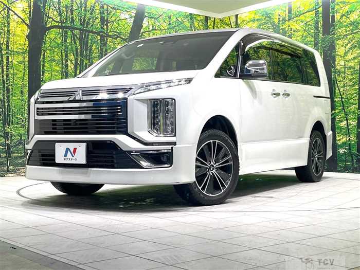 2019 Mitsubishi Delica D5