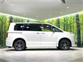 2019 Mitsubishi Delica D5