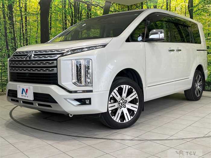 2021 Mitsubishi Delica D5
