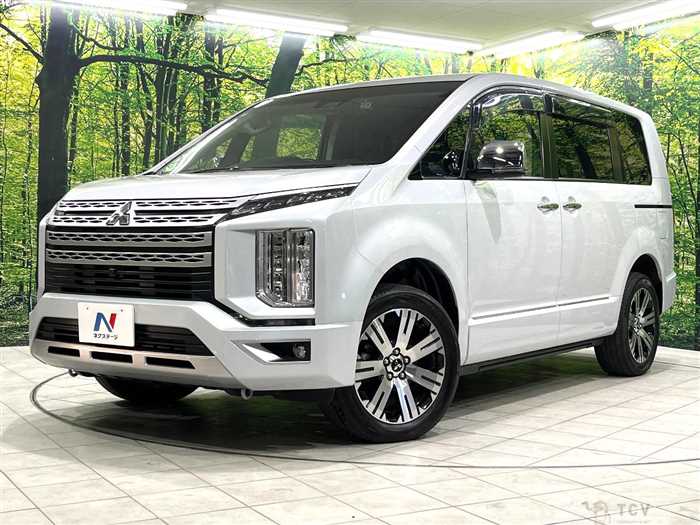 2022 Mitsubishi Delica D5