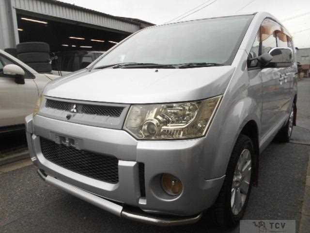 2007 Mitsubishi Delica D5