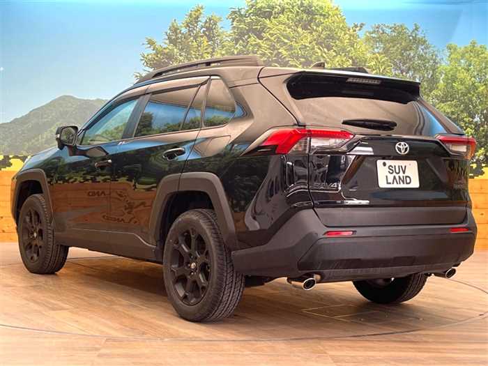 Toyota RAV4 2023 — миниатюра 7