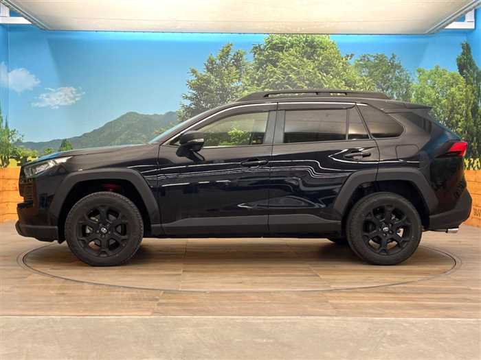 Toyota RAV4 2023 — миниатюра 8