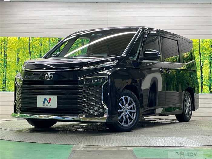2023 Toyota Voxy