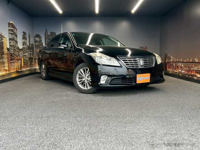 2011 Toyota Crown