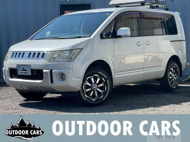 2010 Mitsubishi Delica D5