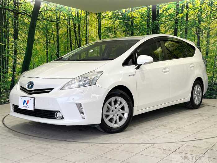 2013 Toyota PRIUS α