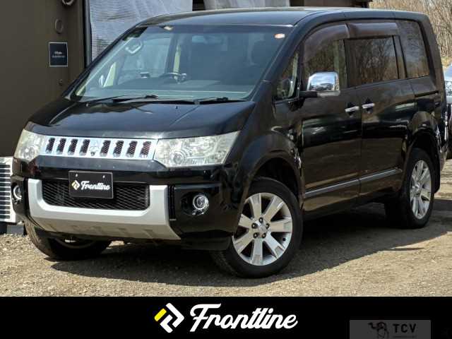 2012 Mitsubishi Delica D5