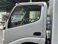2009 Hino Dutro