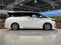 2024 Toyota Alphard Hybrid