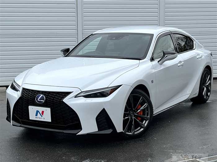2022 Lexus IS