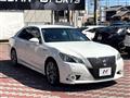 2014 Toyota Crown Hybrid