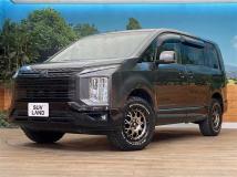 2021 Mitsubishi Delica D5